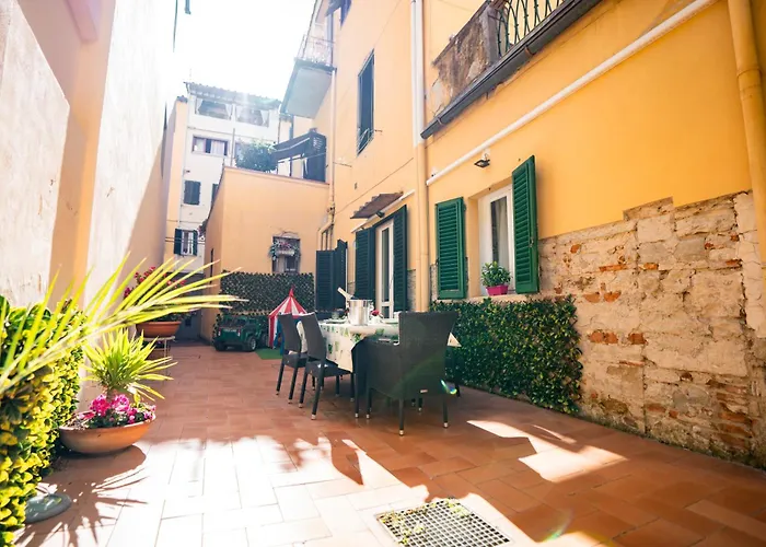 Santa Croce Garden